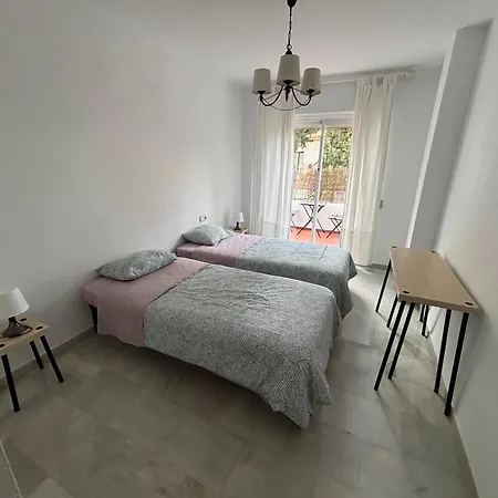 Ola Blanca Carihuela *