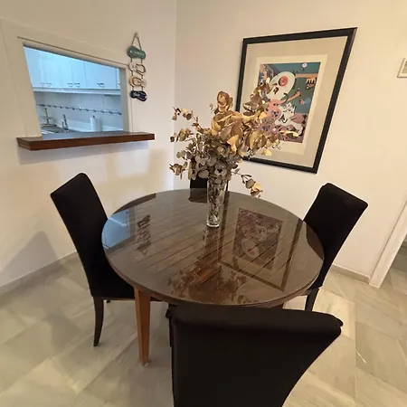 Ola Blanca Carihuela Торремолинос