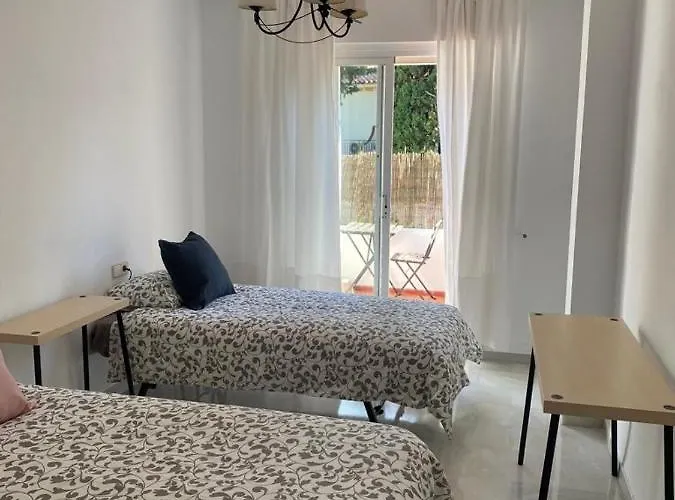 Ola Blanca Carihuela *