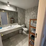 Ola Blanca Carihuela 公寓 *